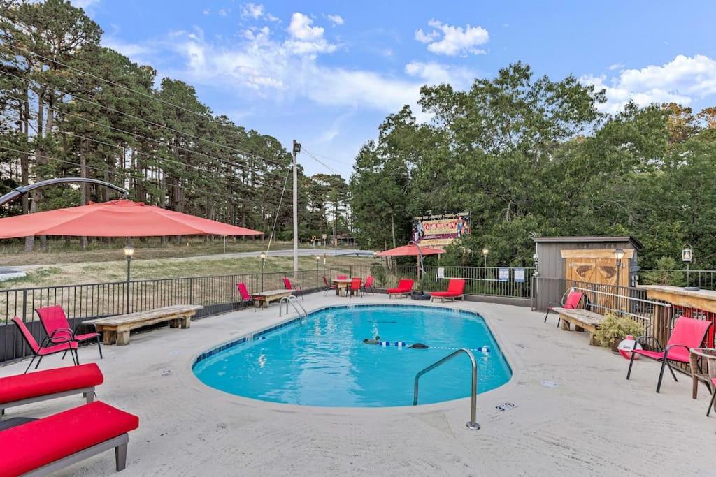Stonegate Lodge 2 Queen Beds Fast Wifi 50In Tv Salt Water Pool Room # 305 Юрека Спрингс Екстериор снимка